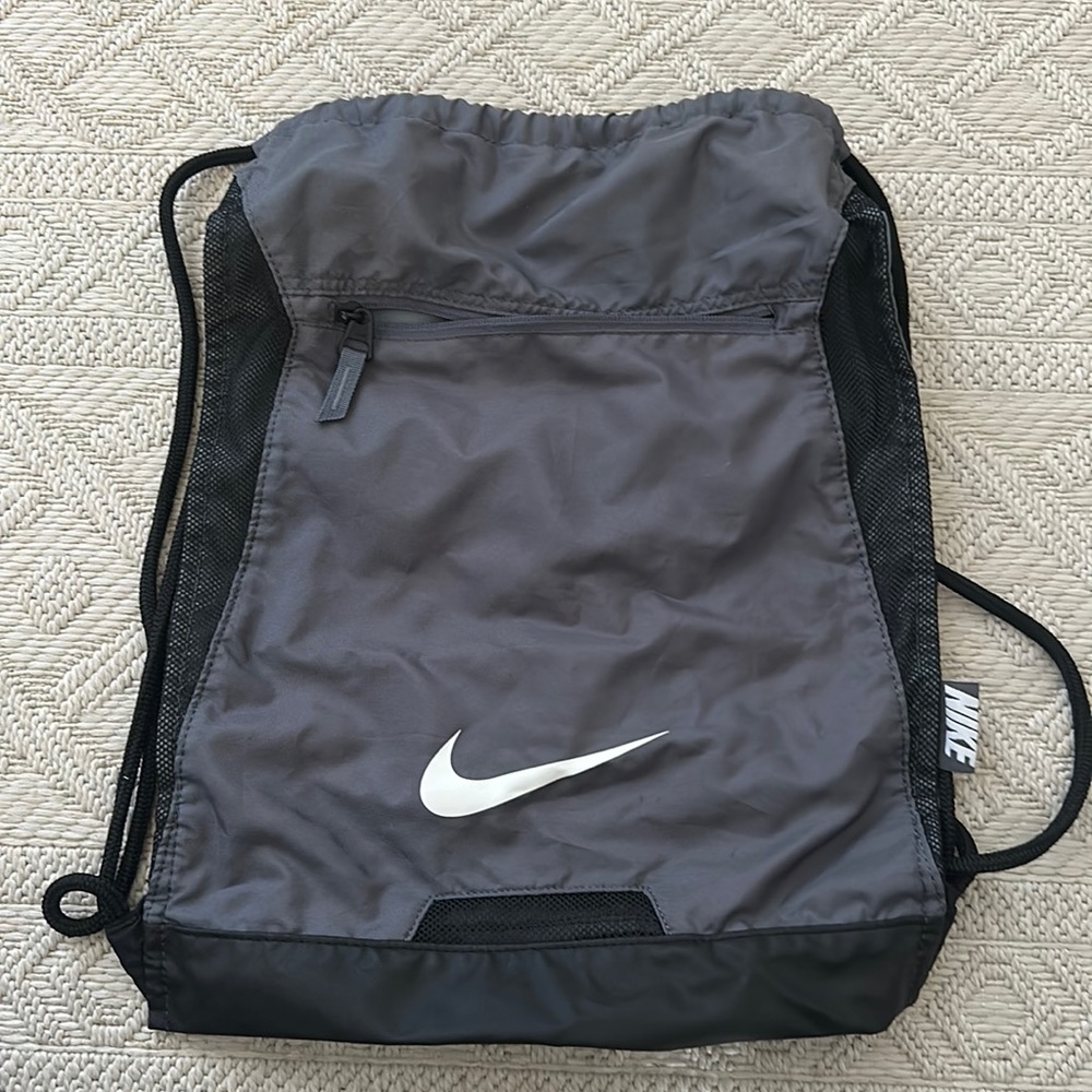 NIKE DRAWSTRING GYM BAG grey black mesh white